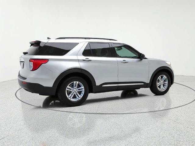Certified 2023 Ford Explorer XLT RWD image 8