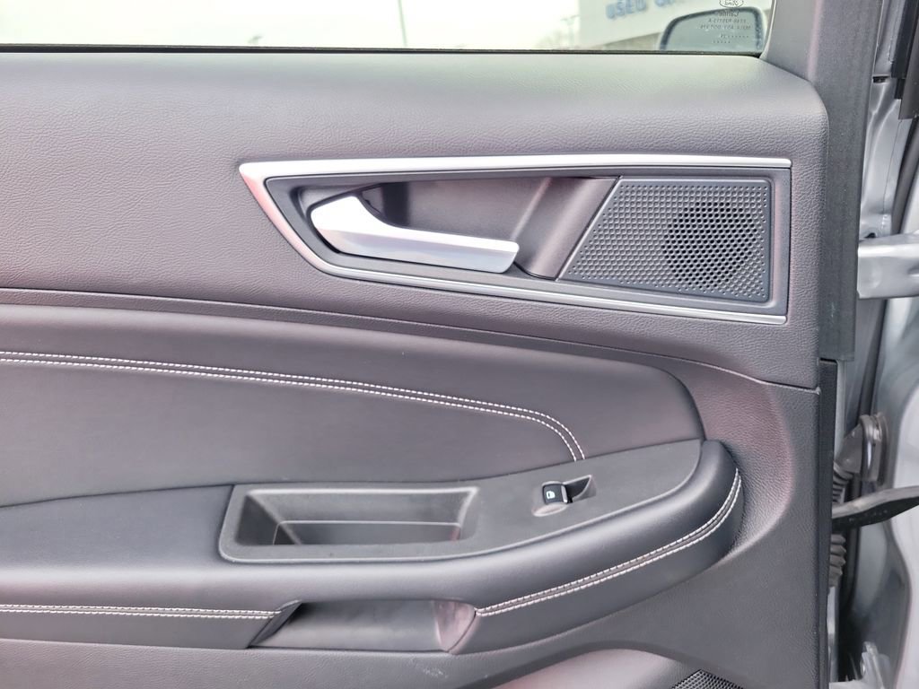 Certified 2024 Ford Edge Titanium image 14