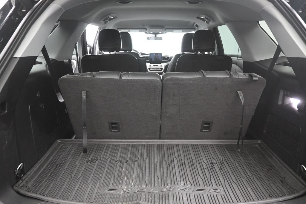 Certified 2023 Ford Explorer XLT w/ Equipment Group 202A RWD image 23