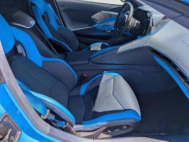 Used 2025 Chevrolet Corvette Stingray Premium Cpe w/ Z51 Performance Package RWD image 21