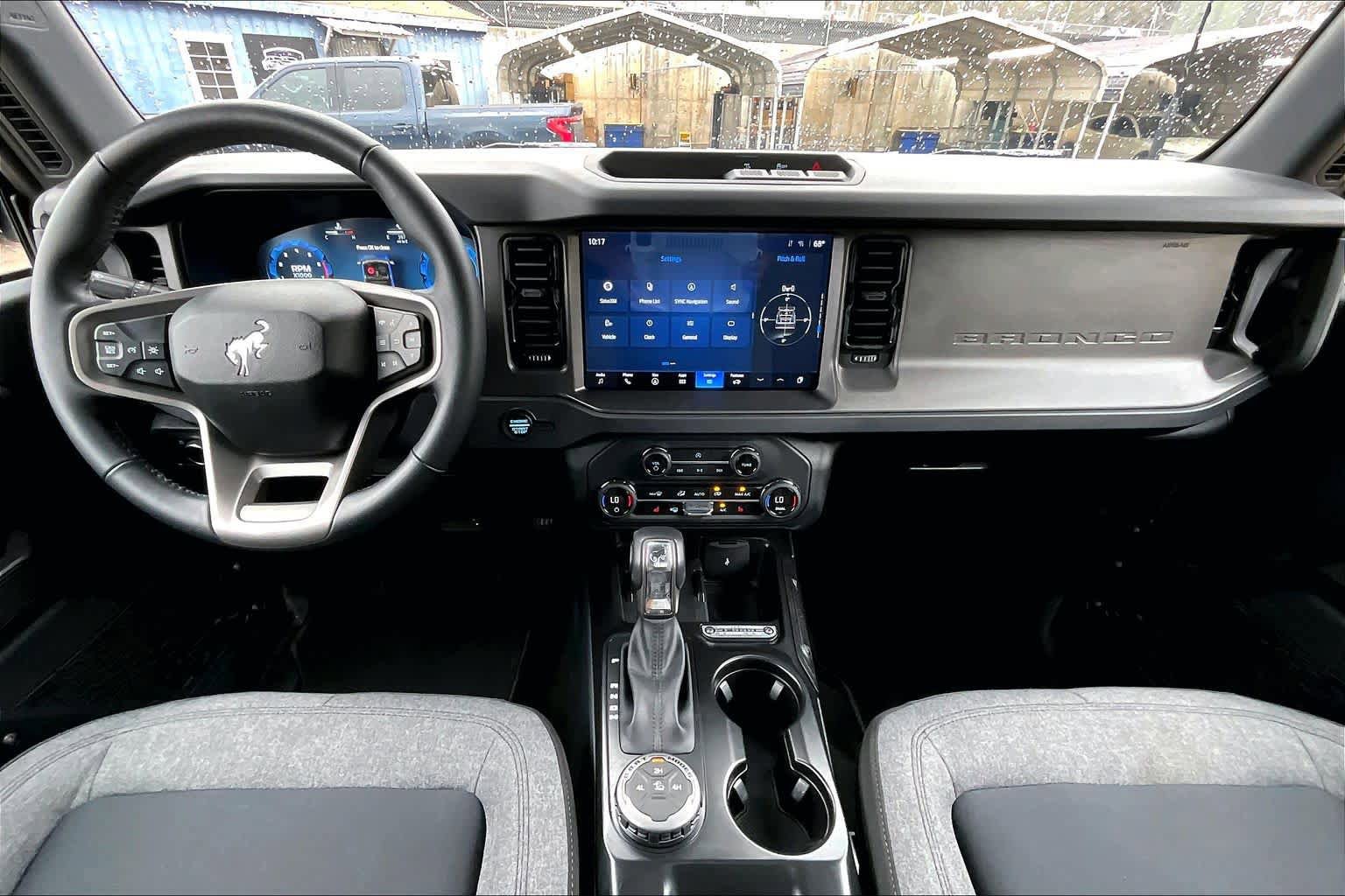 Certified 2025 Ford Bronco Big Bend AWD/4WD image 16