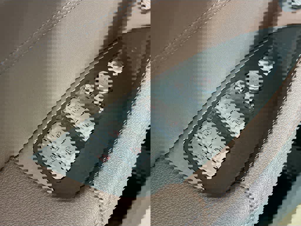 Used 2024 BMW X3 sDrive30i w/ Premium Package w/ZPA image 30