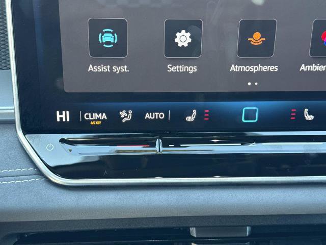 Used 2026 Volkswagen Tiguan SE R-Line image 27