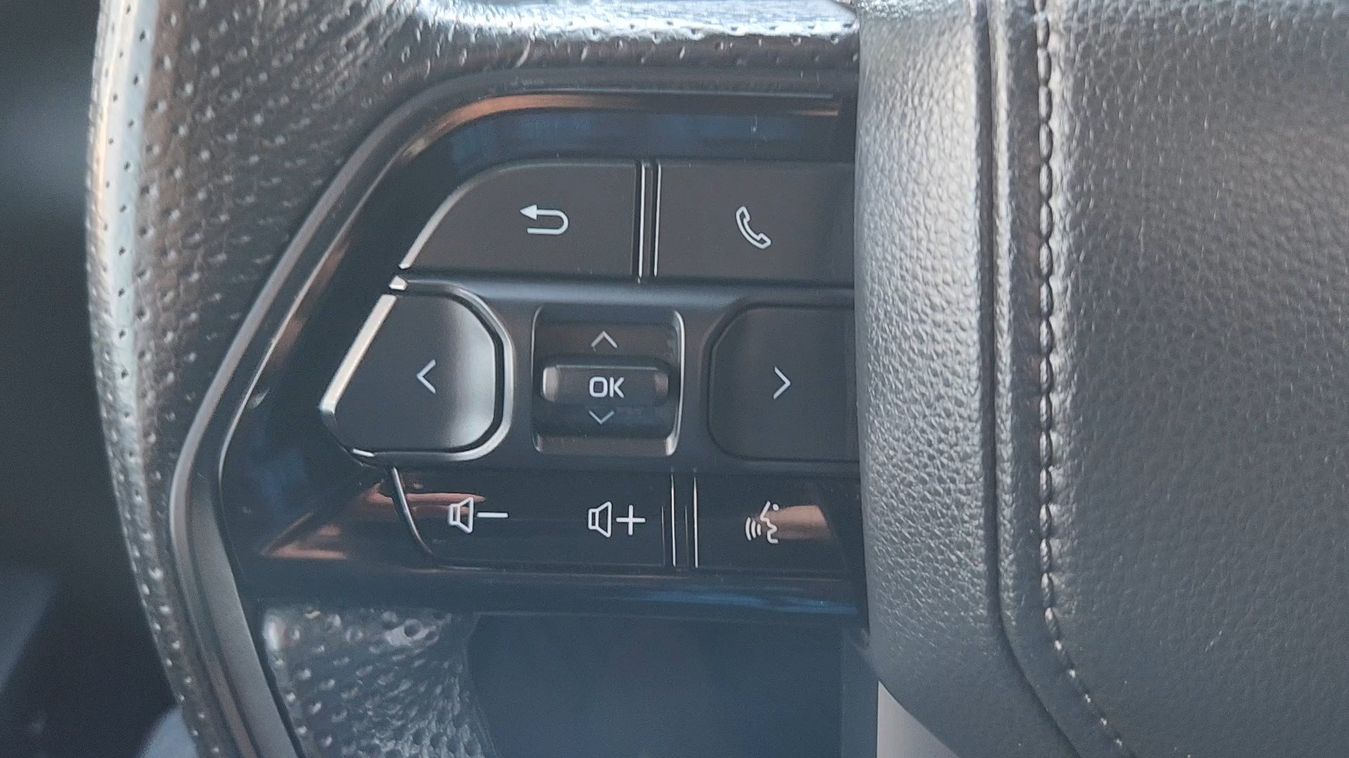 Used 2024 Toyota Tundra TRD Pro AWD/4WD image 13