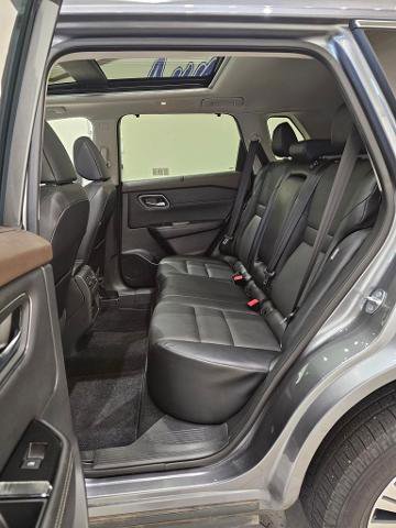 Used 2021 Nissan Rogue SV w/ Premium Package AWD/4WD image 30