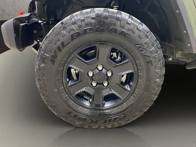 Used 2022 Jeep Gladiator Mojave w/ Cold Weather Group AWD/4WD image 25