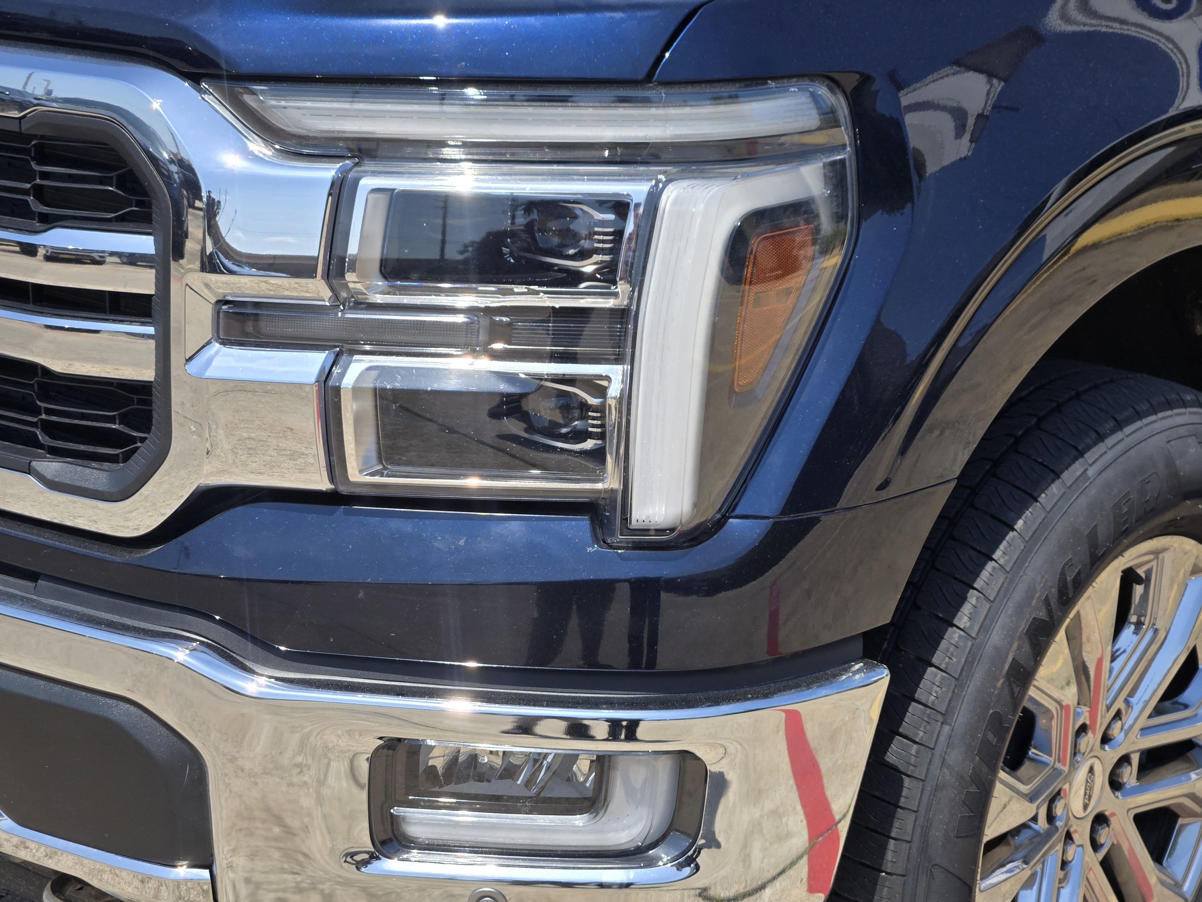 Certified 2024 Ford F150 Lariat w/ FX4 Off-Road Package AWD/4WD image 6