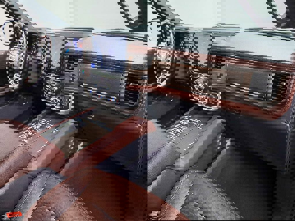 Certified 2024 Ford Expedition Limited image 20