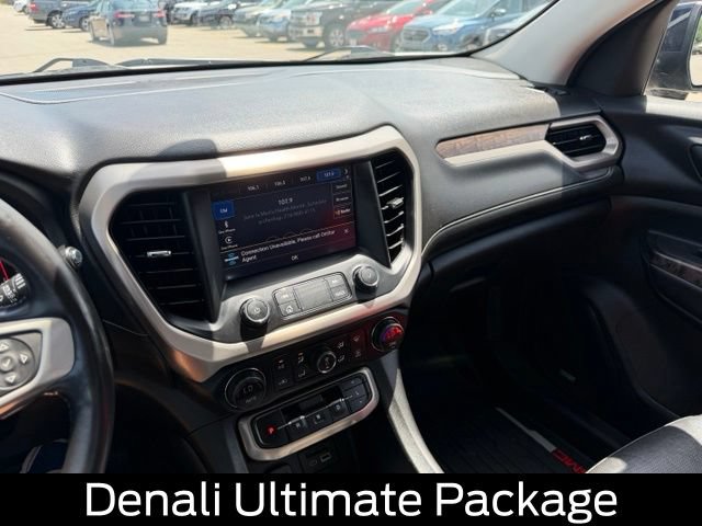 Used 2021 GMC Acadia Denali w/ Denali Ultimate Package AWD/4WD image 16