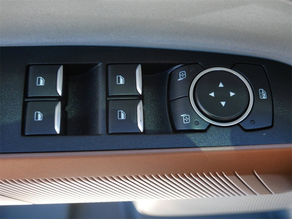 Certified 2022 Ford Maverick Lariat w/ Lariat Luxury Package image 16