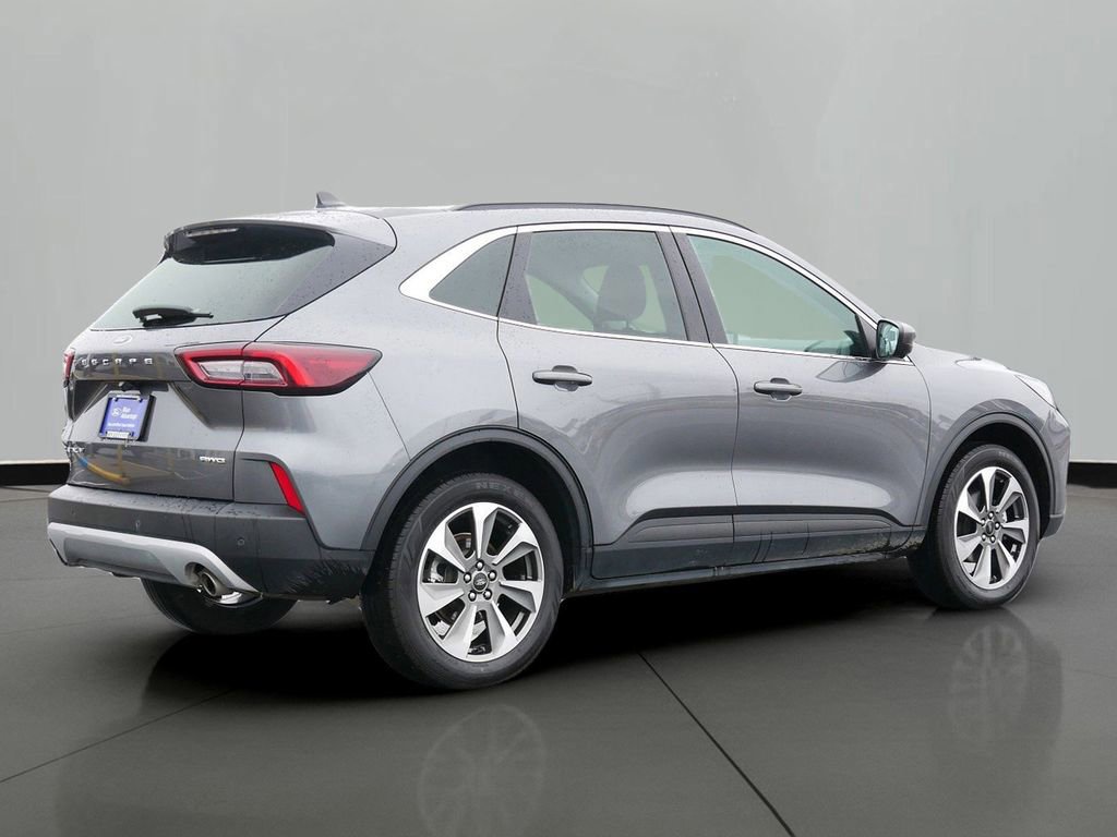 Certified 2024 Ford Escape Platinum image 2