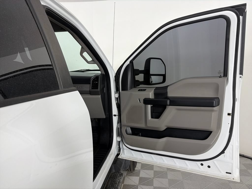 Certified 2019 Ford F450 XL w/ Power Equipment Group AWD/4WD image 28