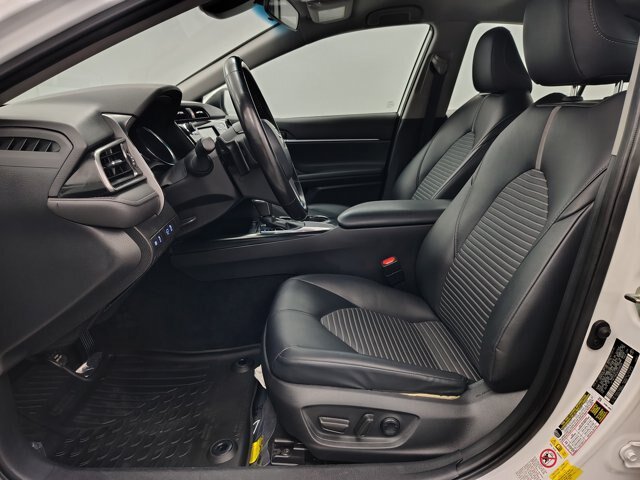 Used 2019 Toyota Camry SE FWD image 20