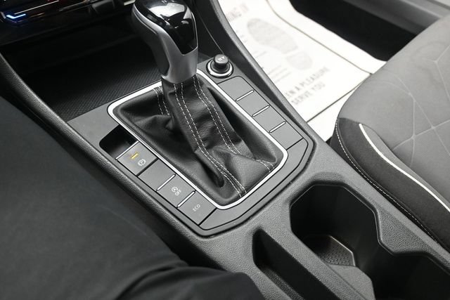 Used 2025 Volkswagen Jetta Sport FWD image 13