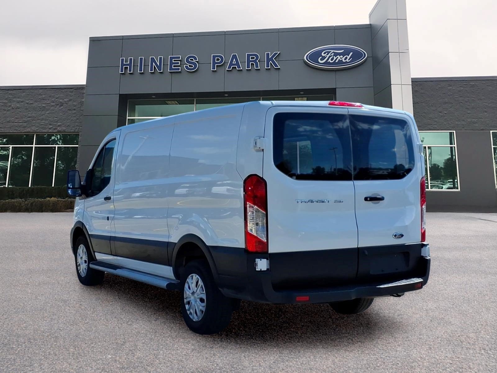 Certified 2025 Ford Transit 250 Low Roof w/ Exterior Upgrade Package RWD image 5
