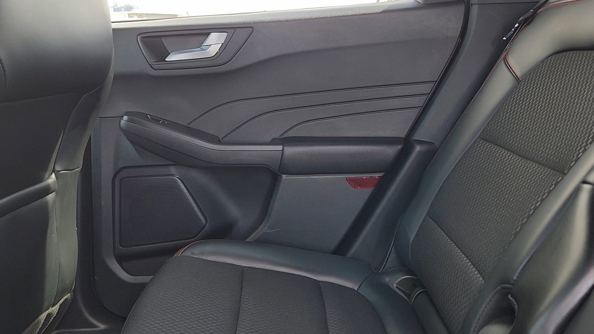 Certified 2025 Ford Escape ST-Line image 16