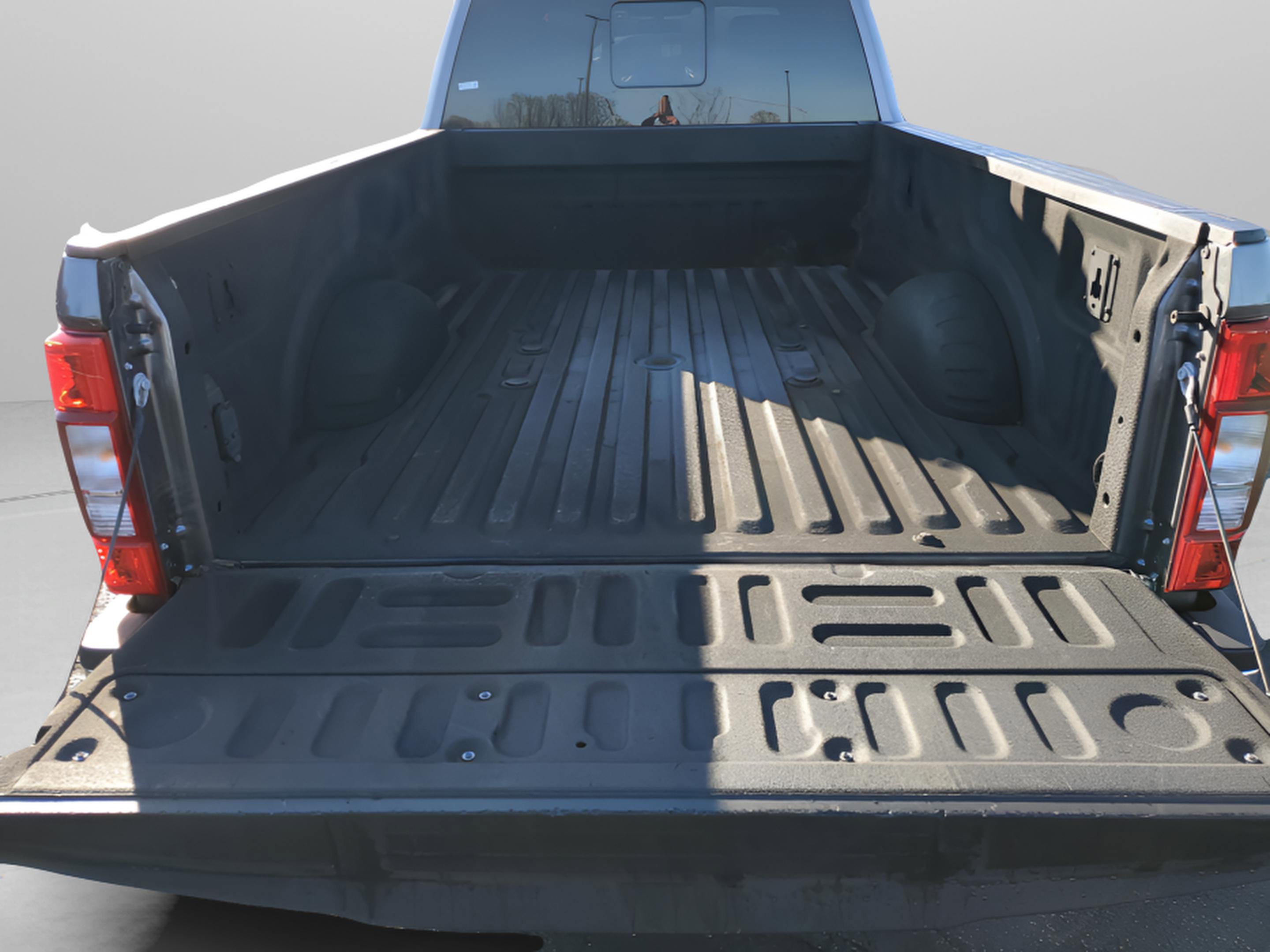 Certified 2021 Ford F350 Lariat w/ Lariat Value Package image 10