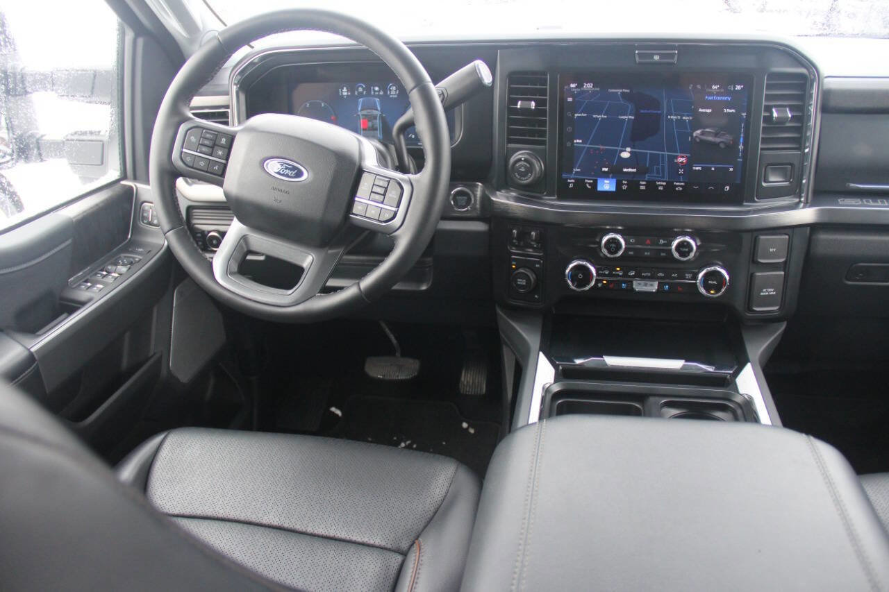 Certified 2025 Ford F350 Lariat w/ Lariat Ultimate Package image 16