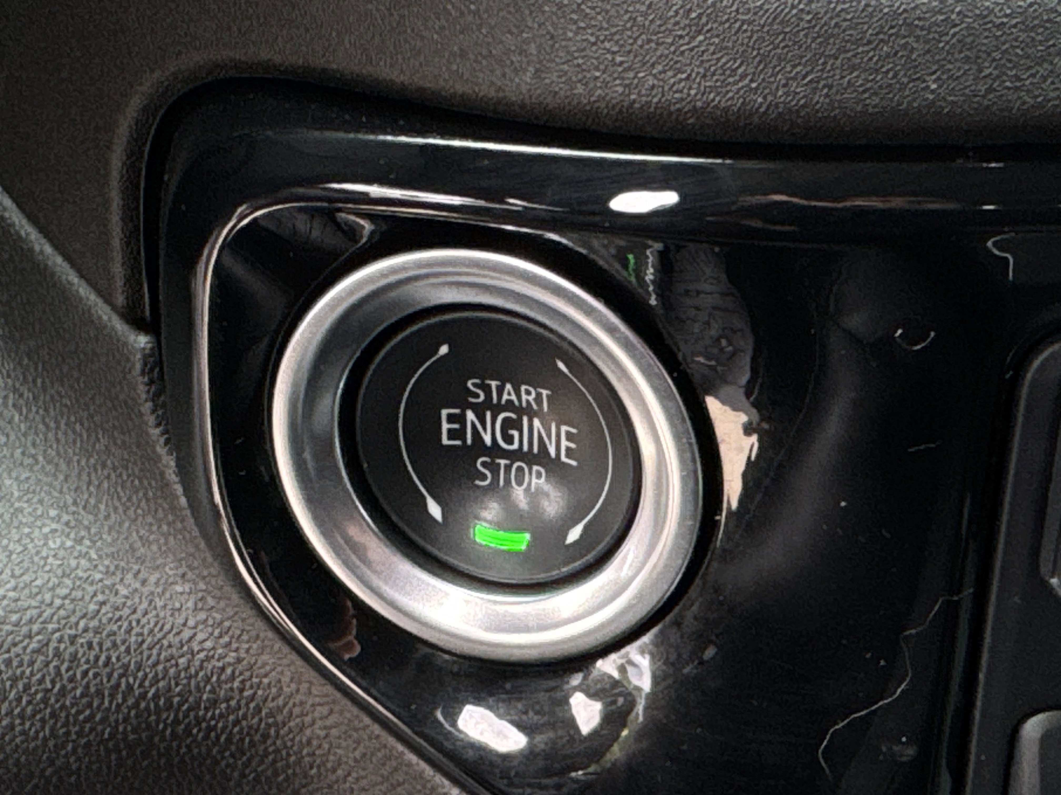 Used 2025 Chevrolet Silverado 2500 LTZ w/ LTZ Plus Package image 27