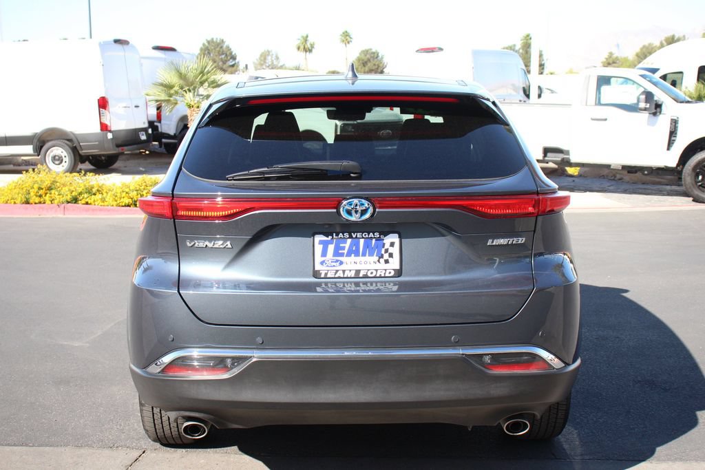 Used 2024 Toyota Venza Limited AWD/4WD image 7