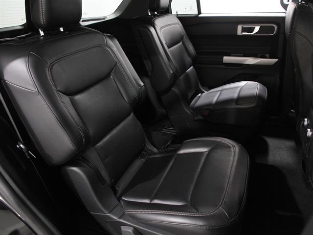 Certified 2021 Ford Explorer XLT w/ Equipment Group 202A image 19