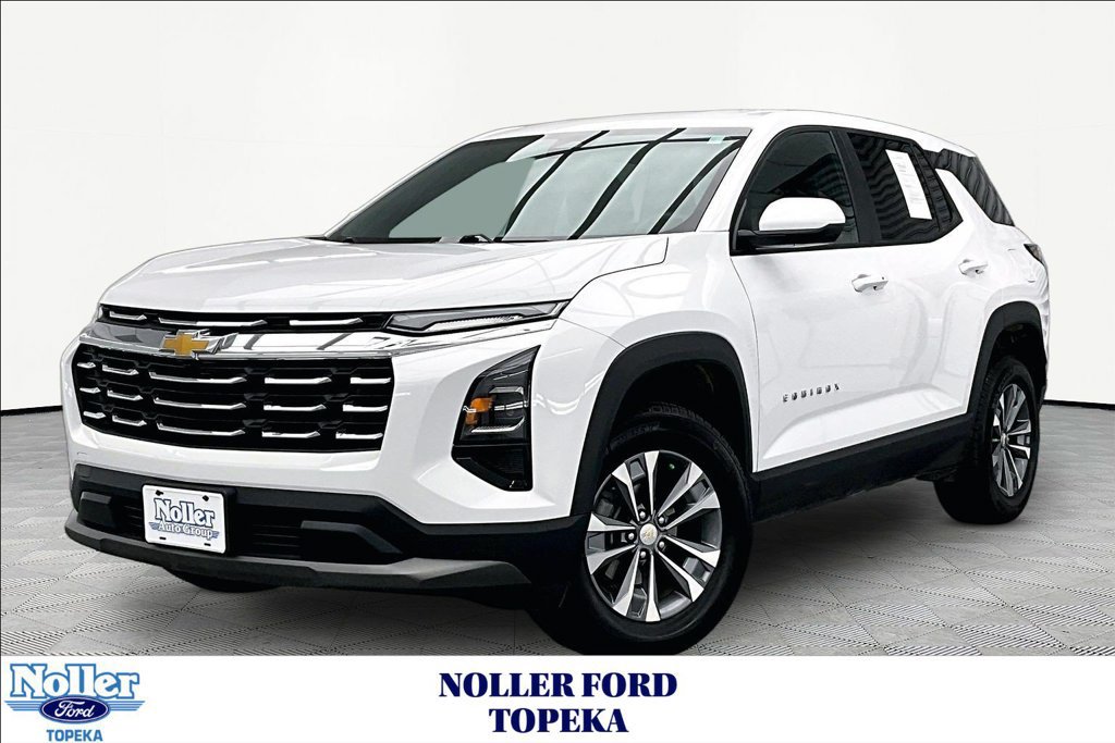 Used 2026 Chevrolet Equinox LT AWD/4WD image 1