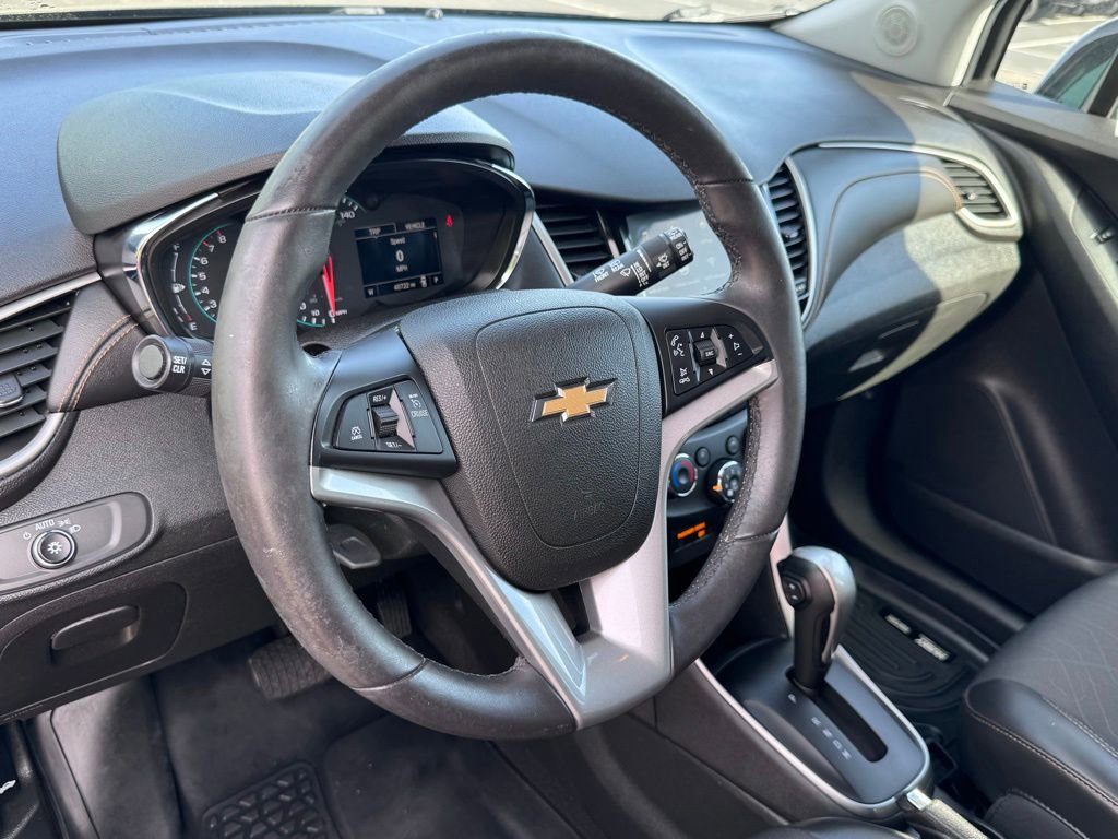 Used 2018 Chevrolet Trax LT w/ Redline Edition AWD/4WD image 30