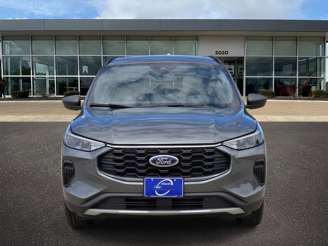 Certified 2025 Ford Escape ST-Line AWD/4WD image 2