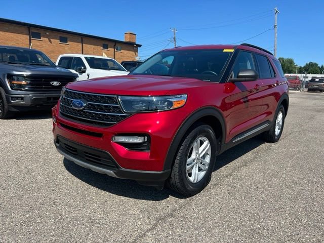 Certified 2023 Ford Explorer XLT w/ Equipment Group 202A AWD/4WD image 28