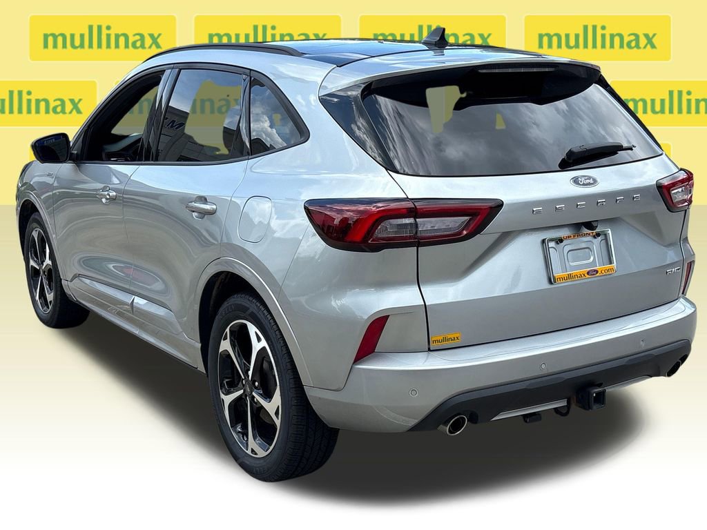 Certified 2023 Ford Escape ST-Line Select w/ Tech Pack #2 AWD/4WD image 9