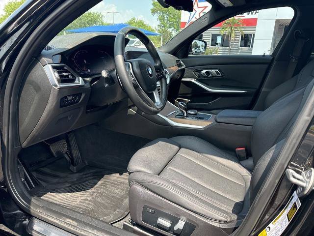 Used 2020 BMW 330i Sedan w/ Driving Assistance Package RWD image 14
