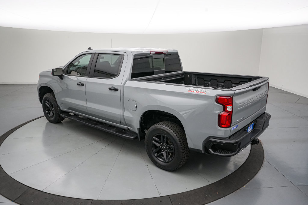 Used 2024 Chevrolet Silverado 1500 LT Trail Boss w/ Convenience Package II AWD/4WD image 6