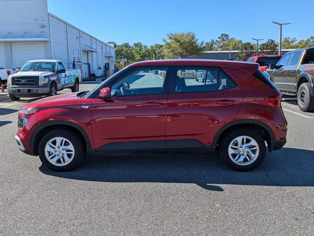 Used 2024 Hyundai Venue SE image 6