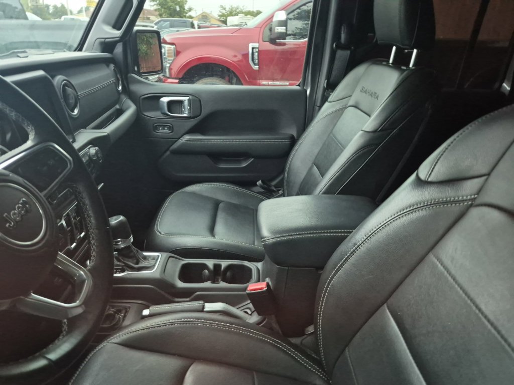 Used 2022 Jeep Wrangler Unlimited Sahara AWD/4WD image 34