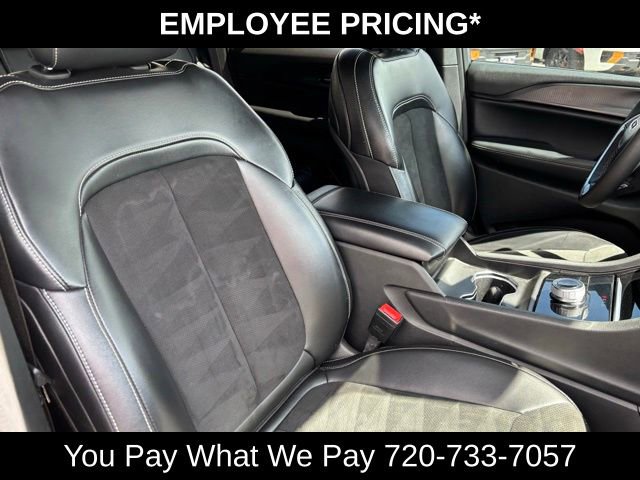 Used 2023 Jeep Grand Cherokee Altitude AWD/4WD image 25