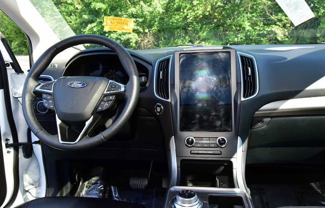 Certified 2024 Ford Edge SEL w/ Convenience Package AWD/4WD image 17