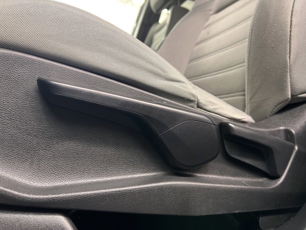 Used 2020 Honda CR-V LX image 24