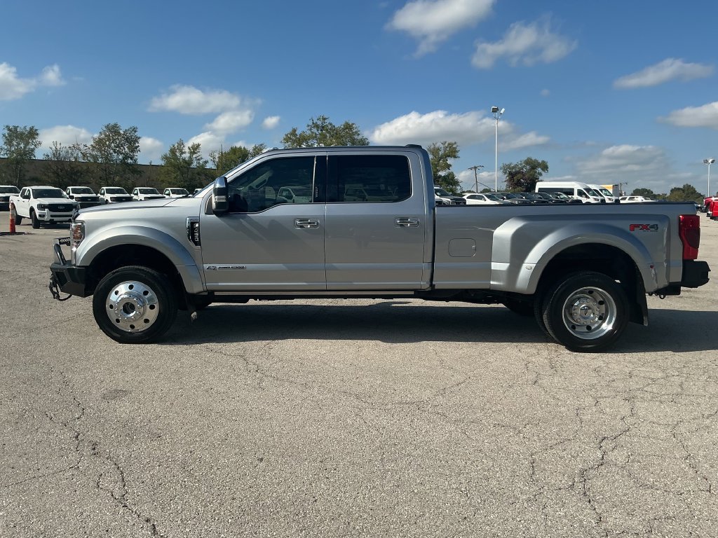 Certified 2022 Ford F450 Platinum w/ FX4 Off-Road Package AWD/4WD image 2