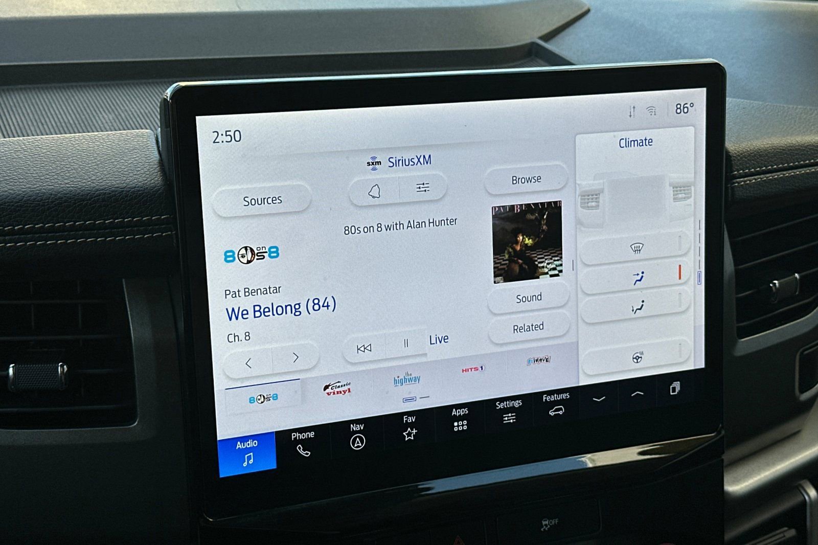 Certified 2024 Ford Expedition XLT image 18