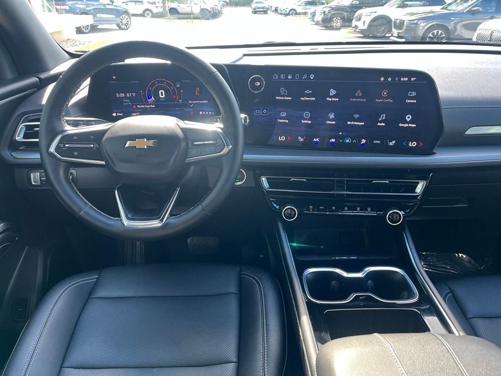 Used 2026 Chevrolet Traverse LT AWD/4WD image 16