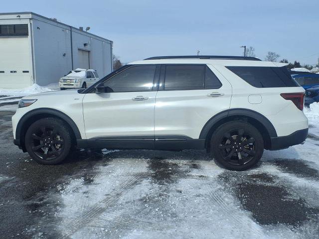 Certified 2022 Ford Explorer ST-Line w/ Class IV Trailer Tow Package image 5