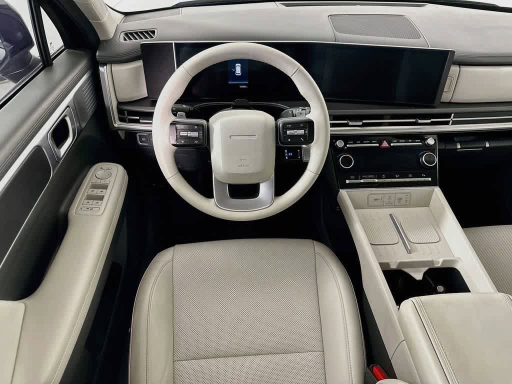 Used 2025 Hyundai Santa Fe SEL FWD image 10