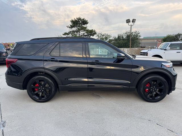 Certified 2024 Ford Explorer ST w/ Equipment Group 401A AWD/4WD image 7