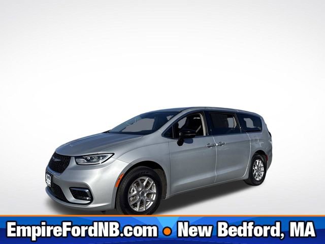 Used 2024 Chrysler Pacifica Touring-L