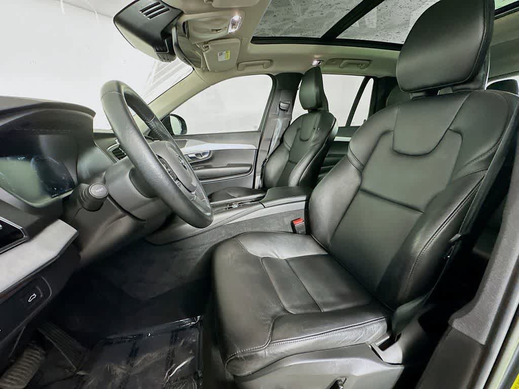 Used 2022 Volvo XC90 T5 Momentum w/ Advanced Package FWD image 11