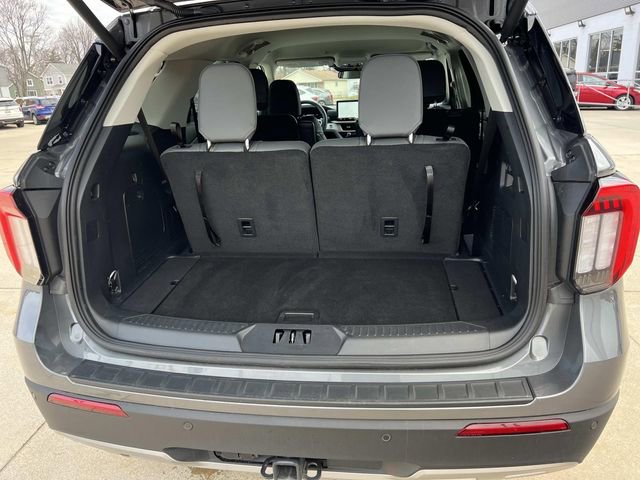 Certified 2025 Ford Explorer Active w/ Active Comfort Package AWD/4WD image 12