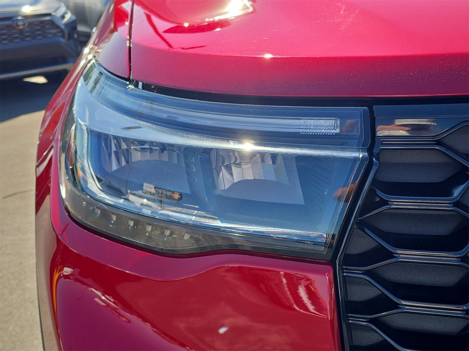 Certified 2025 Ford Explorer ST-Line w/ Premium Package image 7