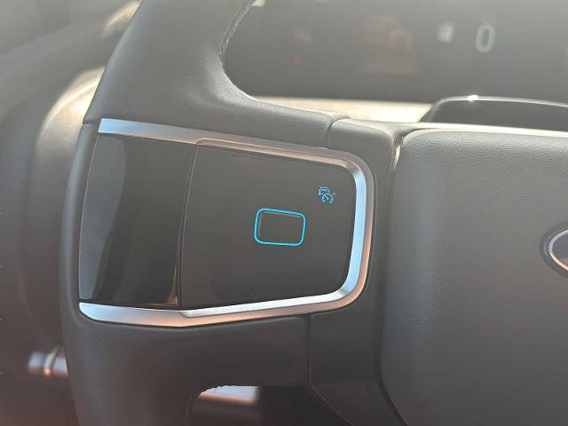 Certified 2025 Ford Expedition Active AWD/4WD image 30