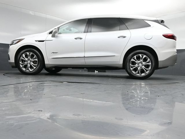 Used 2019 Buick Enclave Avenir w/ Avenir Technology Package AWD/4WD image 41