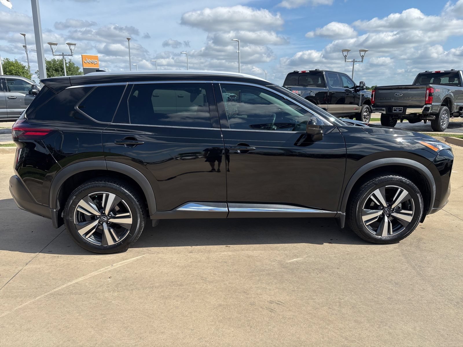Used 2022 Nissan Rogue SL FWD image 7